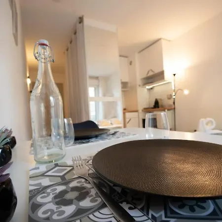 דירה Riquier Station Spot, 5 Min From Train & Tramway ניס